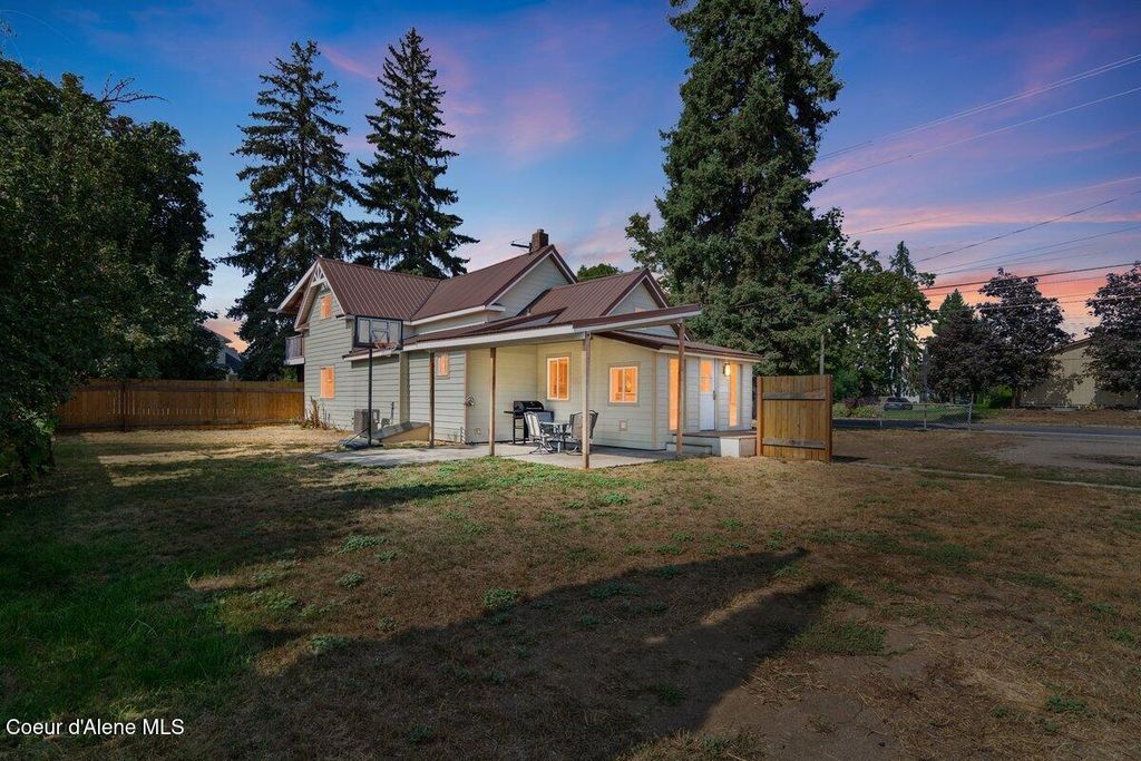 1152 N 7TH ST, Coeur D'alene, ID 83814