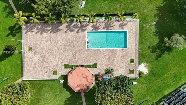 1750 NE 191st St 507-1, Miami, FL 33179