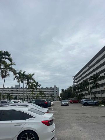 1750 NE 191st St 507-1, Miami, FL 33179