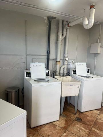 1750 NE 191st St 507-1, Miami, FL 33179