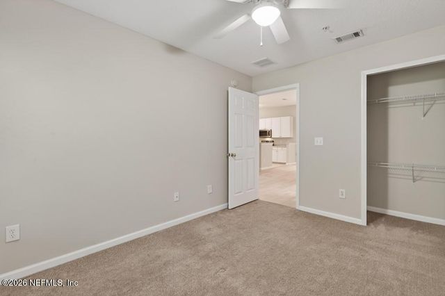 9400 UNDERWING Way 8, Jacksonville, FL 32257