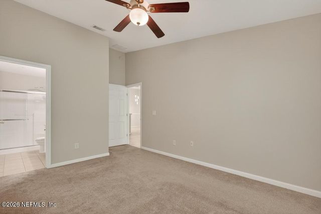 9400 UNDERWING Way 8, Jacksonville, FL 32257