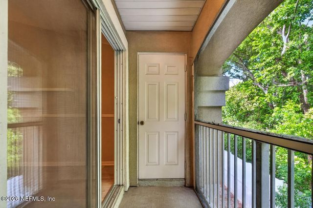 9400 UNDERWING Way 8, Jacksonville, FL 32257