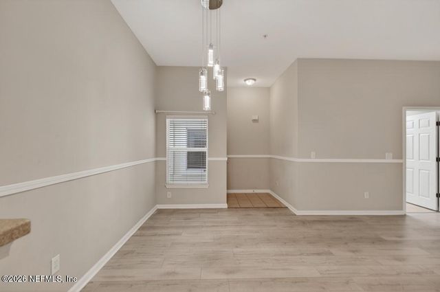 9400 UNDERWING Way 8, Jacksonville, FL 32257