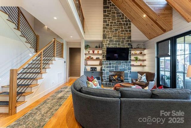 131 Lodestone Drive, Sylva, NC 28779