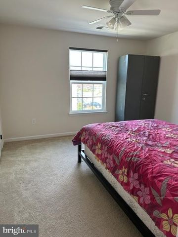 25067 GREAT BERKHAMSTED DR, Aldie, VA 20105