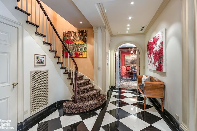 25 SUTTON Place MAISONETTE, New York City, NY 10022