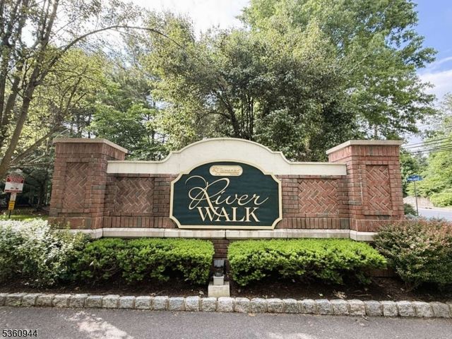 145 Riverwalk Way, Clifton City, NJ 07014