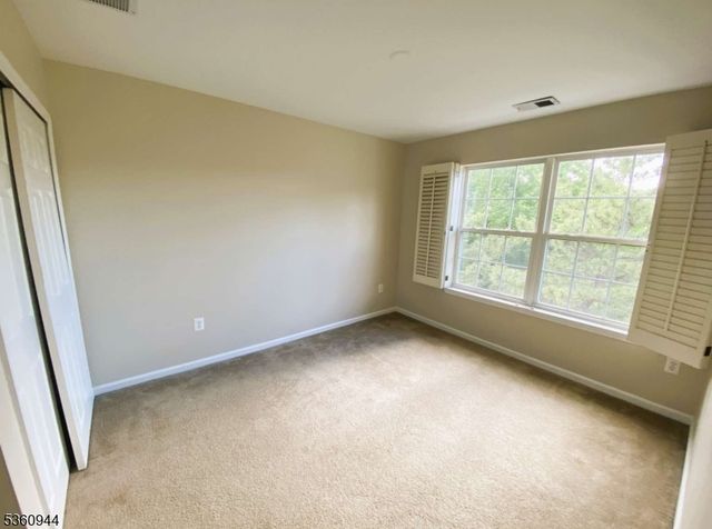 145 Riverwalk Way, Clifton City, NJ 07014