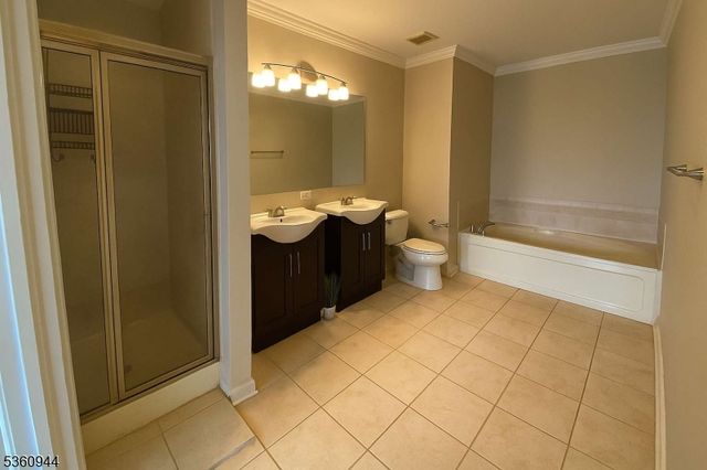 145 Riverwalk Way, Clifton City, NJ 07014