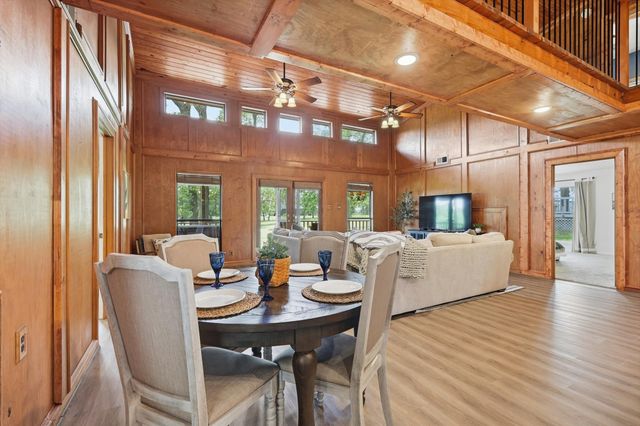 413 Cocopa Drive, Lake Kiowa, TX 76240