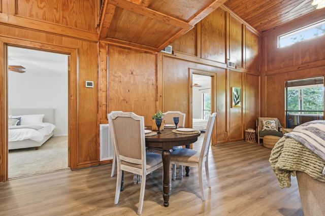 413 Cocopa Drive, Lake Kiowa, TX 76240