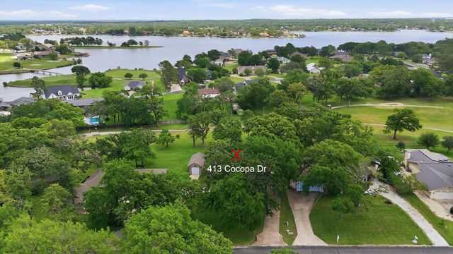 413 Cocopa Drive, Lake Kiowa, TX 76240