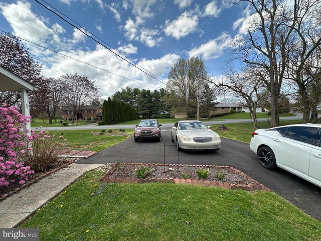 1028 WOODLAND PARKWAY, State Line, PA 17263