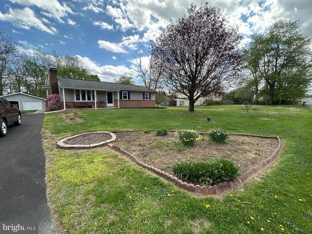 1028 WOODLAND PARKWAY, State Line, PA 17263
