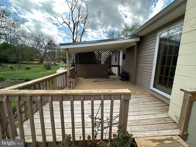 1028 WOODLAND PARKWAY, State Line, PA 17263