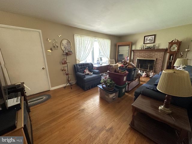 1028 WOODLAND PARKWAY, State Line, PA 17263