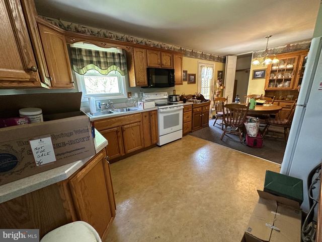 1028 WOODLAND PARKWAY, State Line, PA 17263