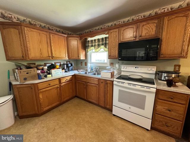 1028 WOODLAND PARKWAY, State Line, PA 17263