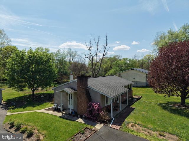 1028 WOODLAND PARKWAY, State Line, PA 17263
