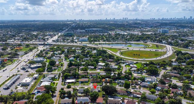 220 SW 65th Ave, Pembroke Pines, FL 33023