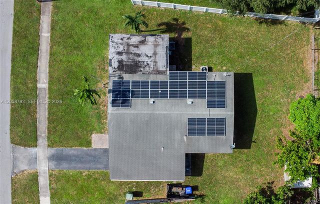 220 SW 65th Ave, Pembroke Pines, FL 33023