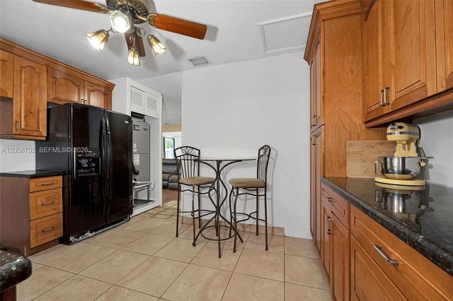 220 SW 65th Ave, Pembroke Pines, FL 33023