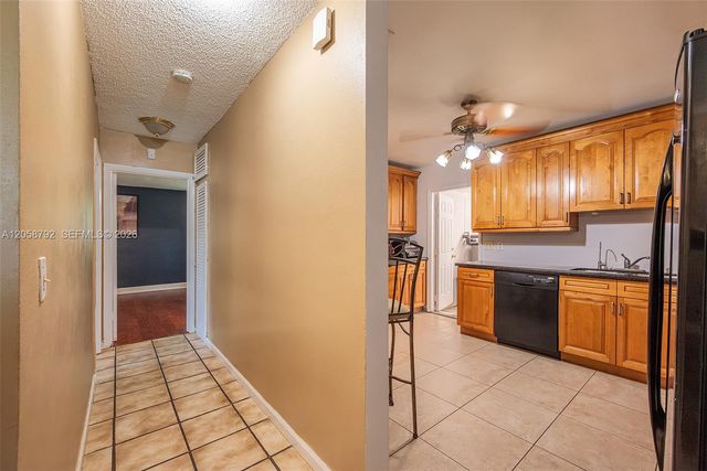 220 SW 65th Ave, Pembroke Pines, FL 33023