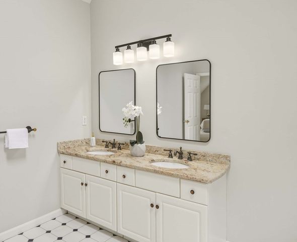 22 Liberty Drive, Southborough, MA 01772