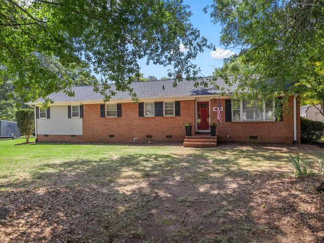98 Littlejohn Court, Roebuck, SC 29376