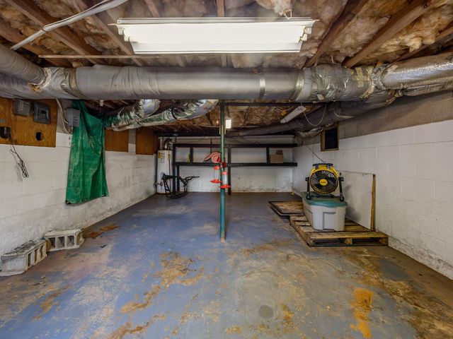 98 Littlejohn Court, Roebuck, SC 29376