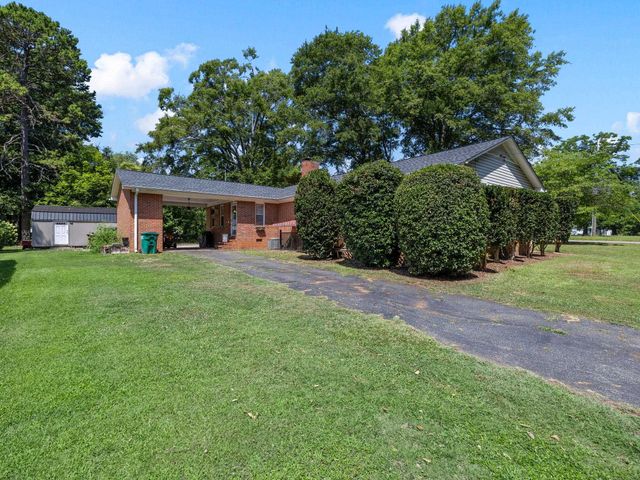 98 Littlejohn Court, Roebuck, SC 29376