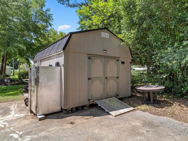 98 Littlejohn Court, Roebuck, SC 29376