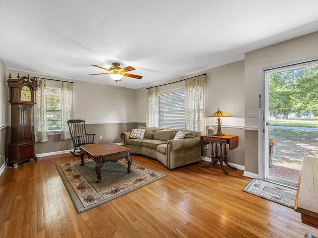 98 Littlejohn Court, Roebuck, SC 29376