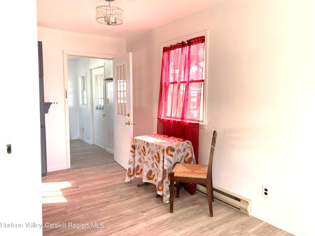 20 Saugerties Manor Road, Saugerties, NY 12477