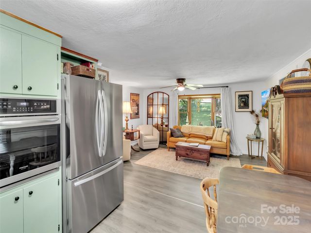 340 Mauney Cove Road, Waynesville, NC 28786