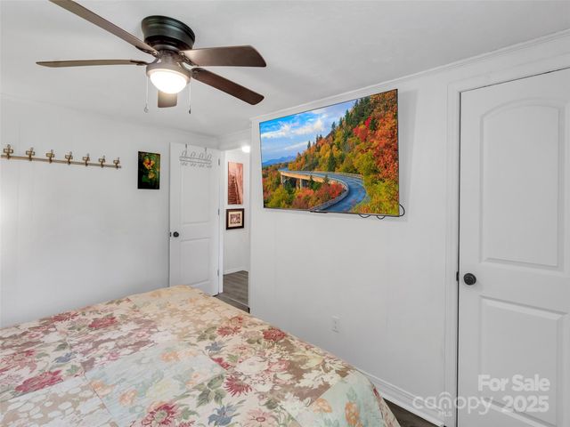 340 Mauney Cove Road, Waynesville, NC 28786