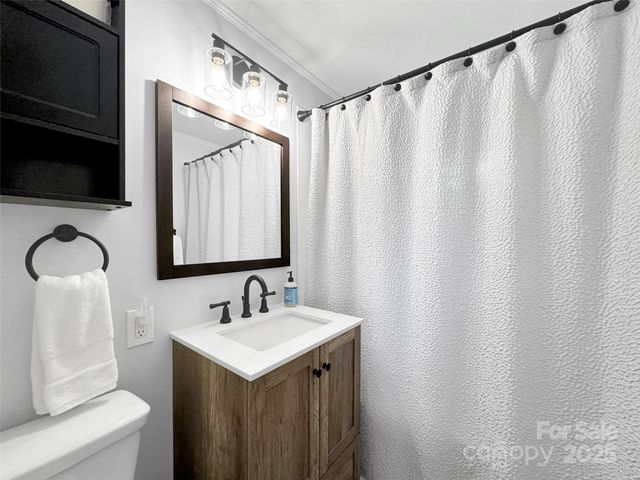 340 Mauney Cove Road, Waynesville, NC 28786