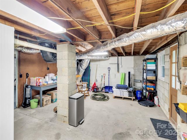 340 Mauney Cove Road, Waynesville, NC 28786