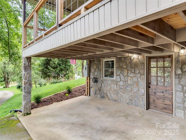 340 Mauney Cove Road, Waynesville, NC 28786