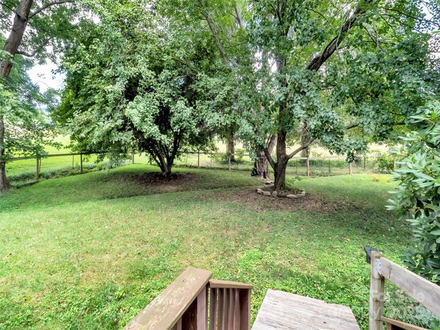 340 Mauney Cove Road, Waynesville, NC 28786