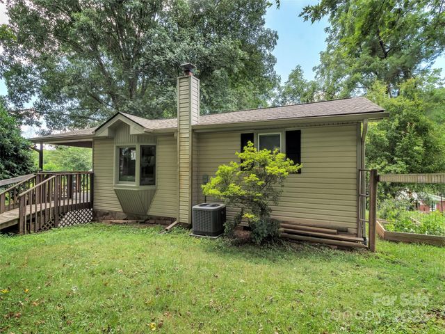 340 Mauney Cove Road, Waynesville, NC 28786