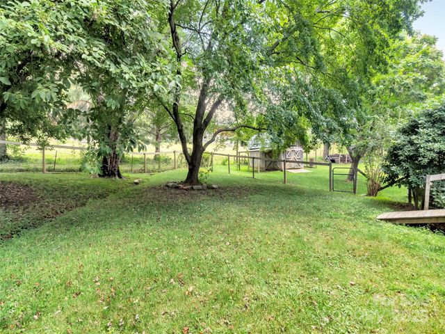 340 Mauney Cove Road, Waynesville, NC 28786