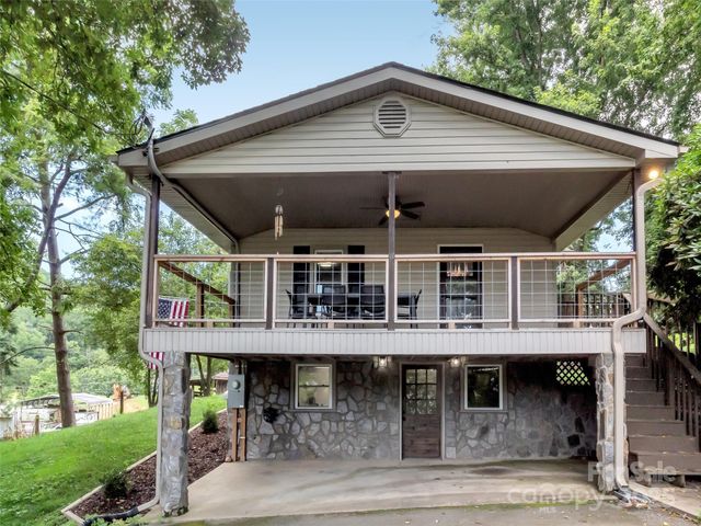 340 Mauney Cove Road, Waynesville, NC 28786