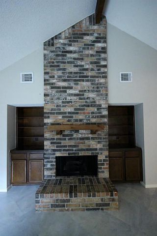 13 Maywind Court, The Woodlands, TX 77381