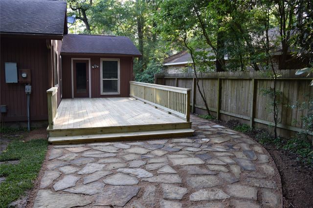 13 Maywind Court, The Woodlands, TX 77381