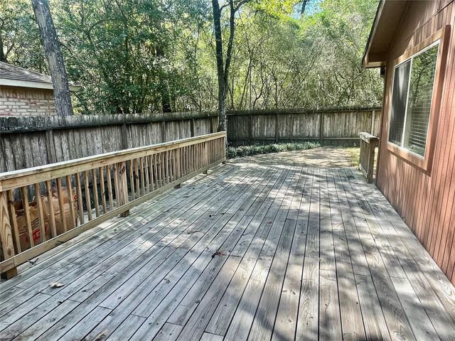 13 Maywind Court, The Woodlands, TX 77381