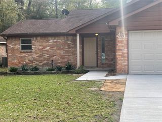13 Maywind Court, The Woodlands, TX 77381