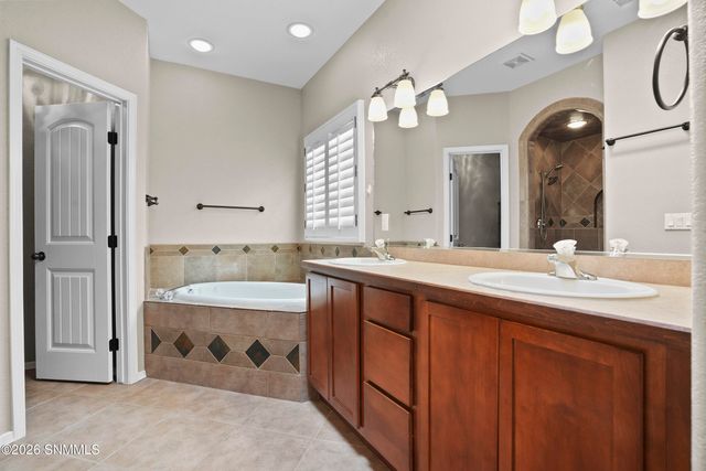 3944 Monte Lindo Court, Las Cruces, NM 88012