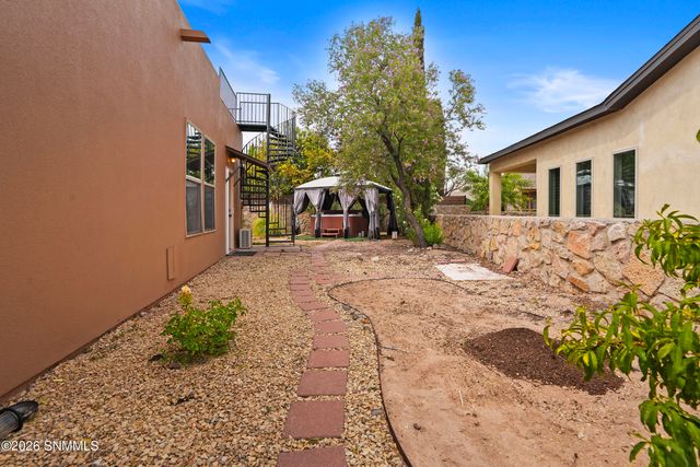 3944 Monte Lindo Court, Las Cruces, NM 88012